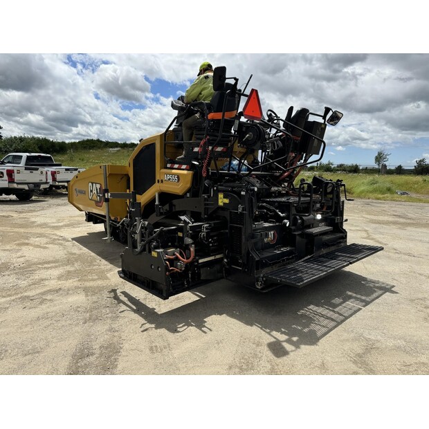 2023 Caterpillar AP555F-48347880
