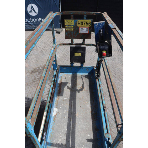 2007 Genie GS-3232-48348301