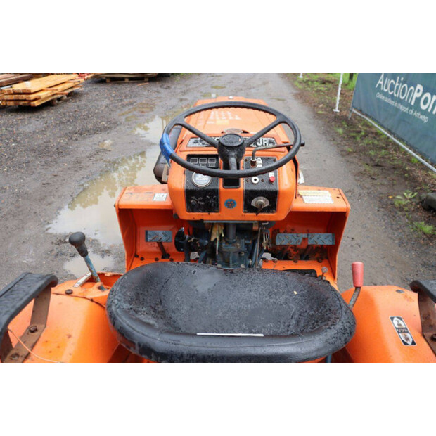 KUBOTA B1402DT-48348785
