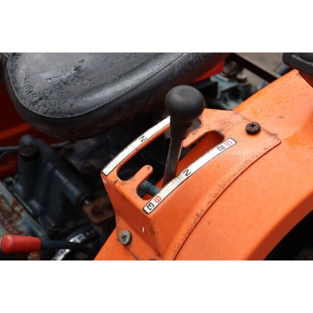 KUBOTA B1402DT-48348788