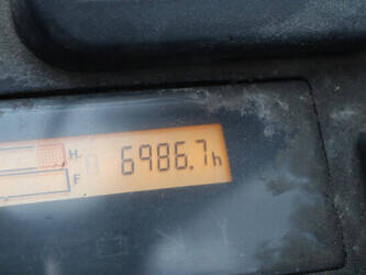 2014-toyota-02-8fdjf35-1470413-48349787