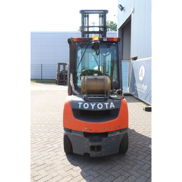 2012 Toyota 028FGF25-48350507