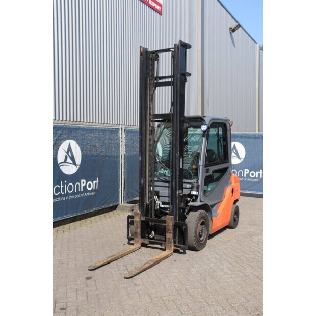 2012 Toyota 028FGF25-48350511