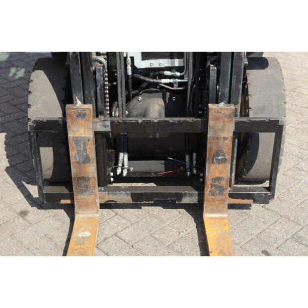 2012 Toyota 028FGF25-48350514