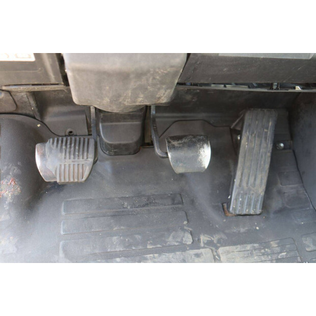 2012 Toyota 028FGF25-48350524