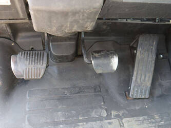 2012-toyota-028fgf25-48350524