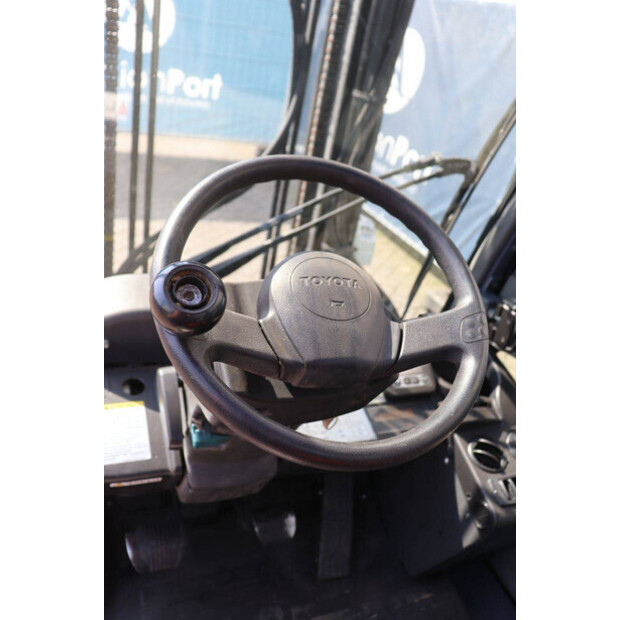 2012 Toyota 028FGF25-48350525