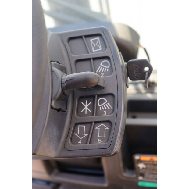 2008 يال GLP35VX-V2795-48350628