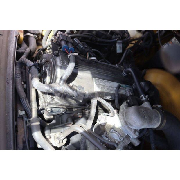 2008 يال GLP35VX-V2795-48350632