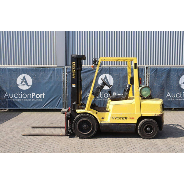 1997 Hyster H3.00XM-48350637