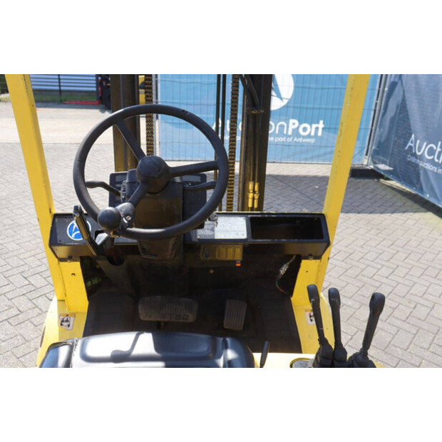 1997 Hyster H3.00XM-48350654