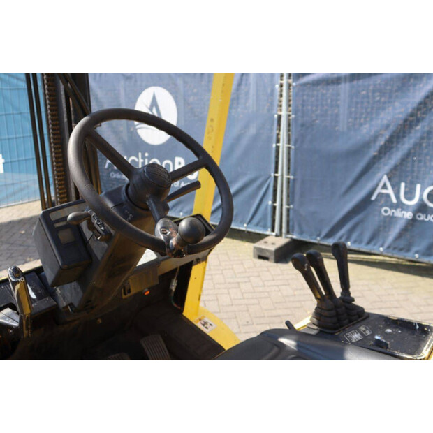 1997 Hyster H3.00XM-48350657
