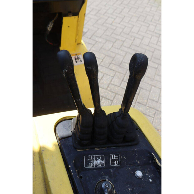 1997 Hyster H3.00XM-48350660