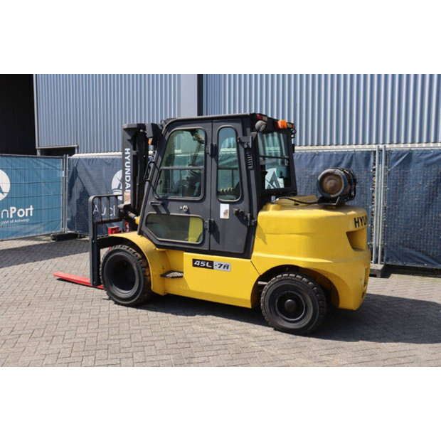 2013 Hyundai 45L-7A-48350670