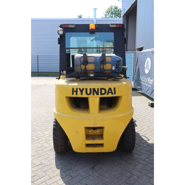 2013 Hyundai 45L-7A-48350672