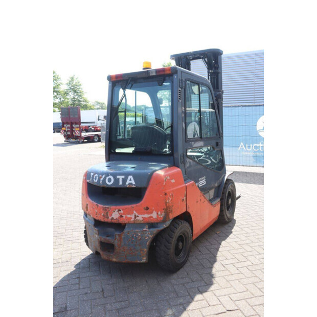 2010 تويوتا 02-8FDF25-48350711