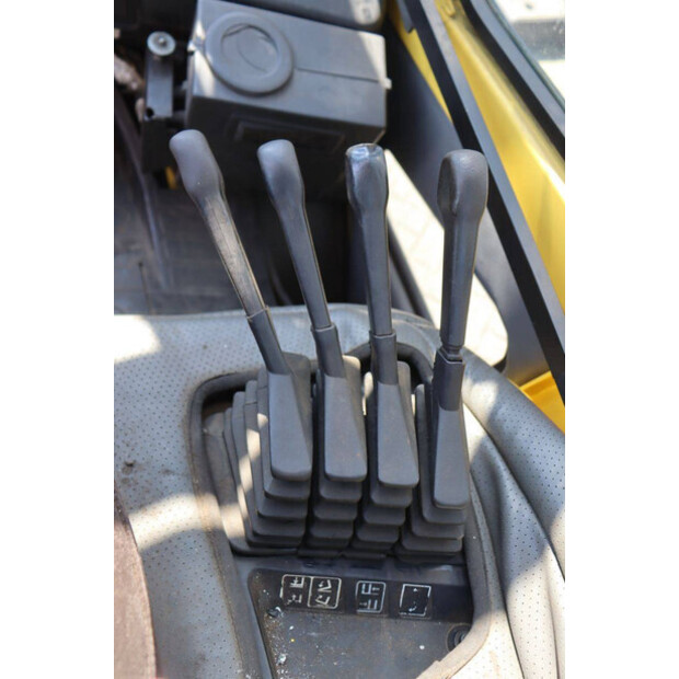 2004 Hyster H4.00XM-5-48350797