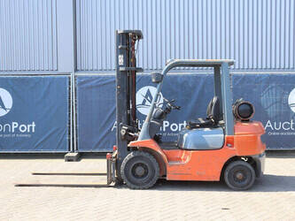 2007-toyota-42-7fgf25-1470445-48350842