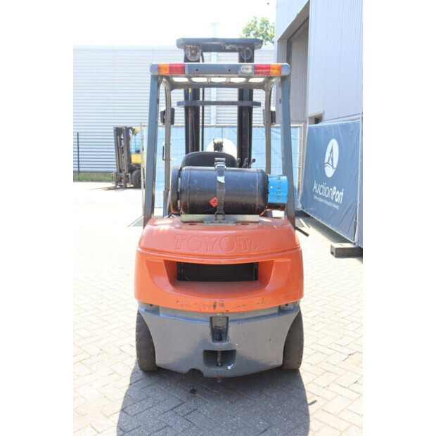 2007 تويوتا 42-7FGF25-48350845
