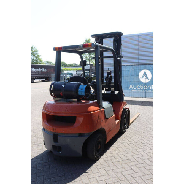 2007 تويوتا 42-7FGF25-48350846
