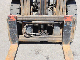 2007-toyota-42-7fgf25-1470445-48350852