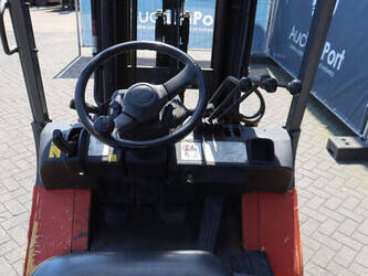 2007-toyota-42-7fgf25-1470445-48350860