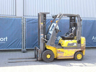 صورة ل رافعات 2005 نيسان FD01A18Q للبيع في بلجيكا