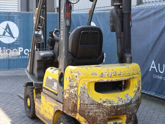 2005-nissan-fd01a18q-48351166