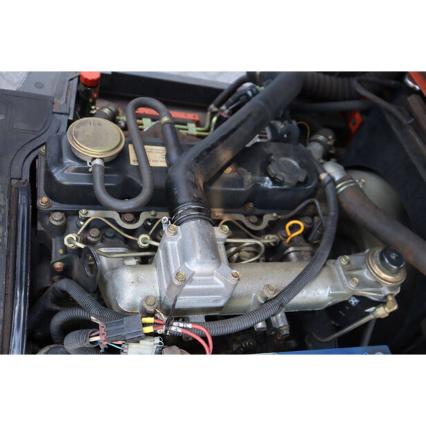 2005 NISSAN FD01A18Q-48351193