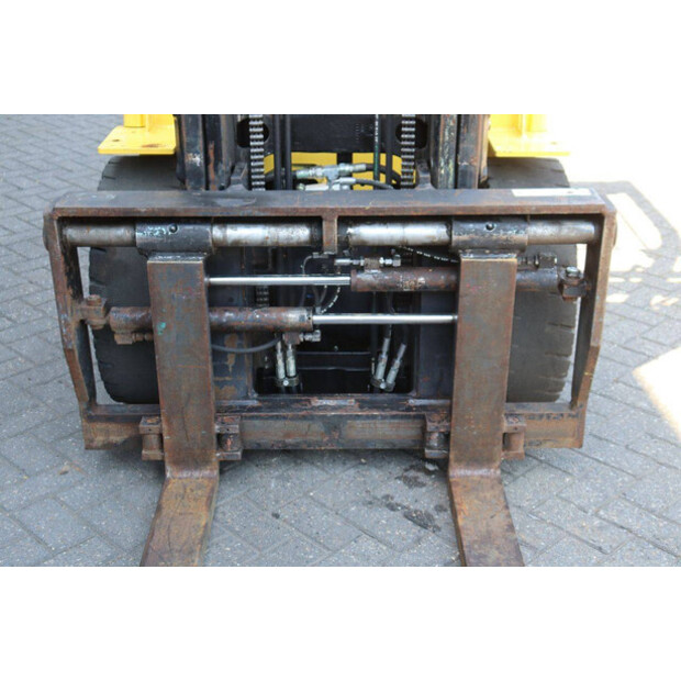 2007 يال GLP30VX-48351207