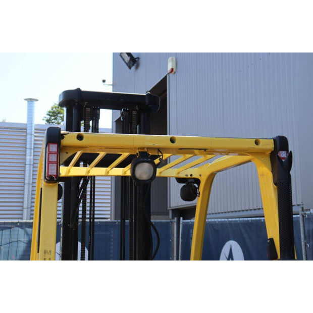 2007 يال GLP30VX-48351212