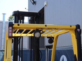 2007-yale-glp30vx-48351212