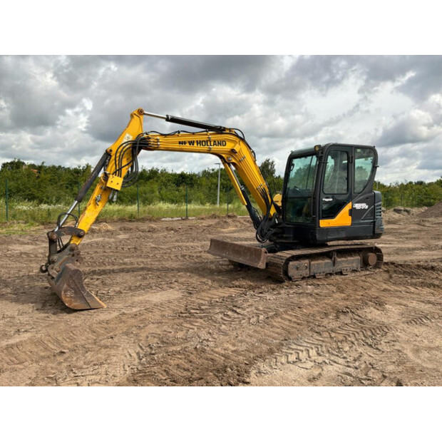 2016 New Holland E57C-48351484