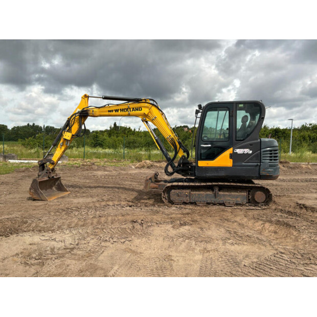 2016 New Holland E57C-48351485