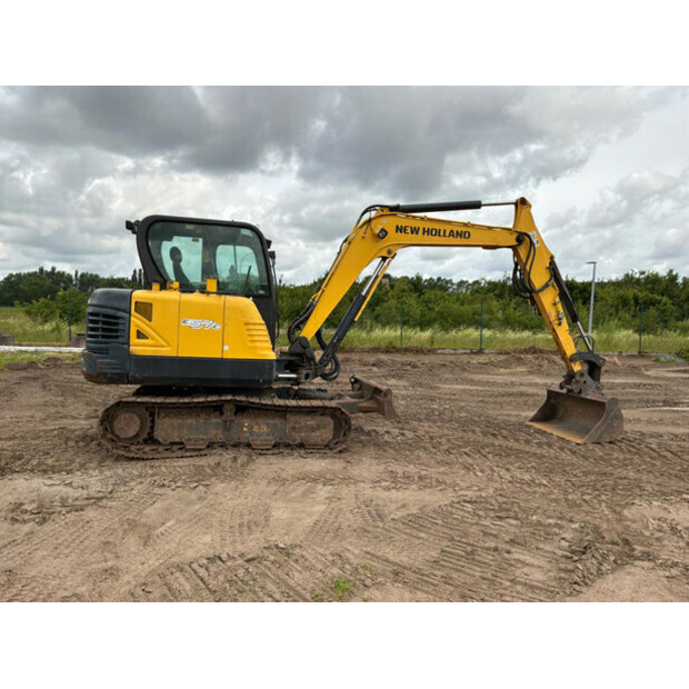 2016 New Holland E57C-48351488
