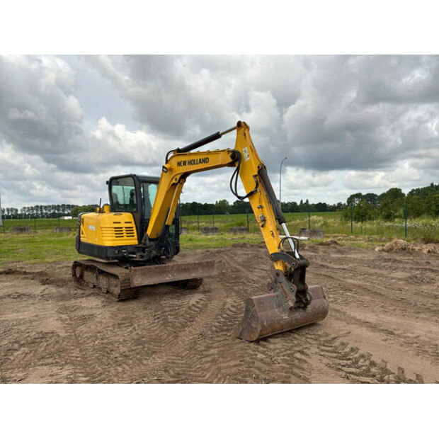 2016 New Holland E57C-48351490