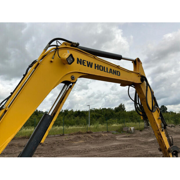 2016 New Holland E57C-48351496