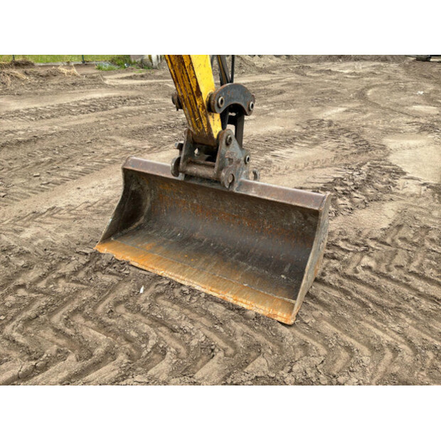 2016 New Holland E57C-48351499