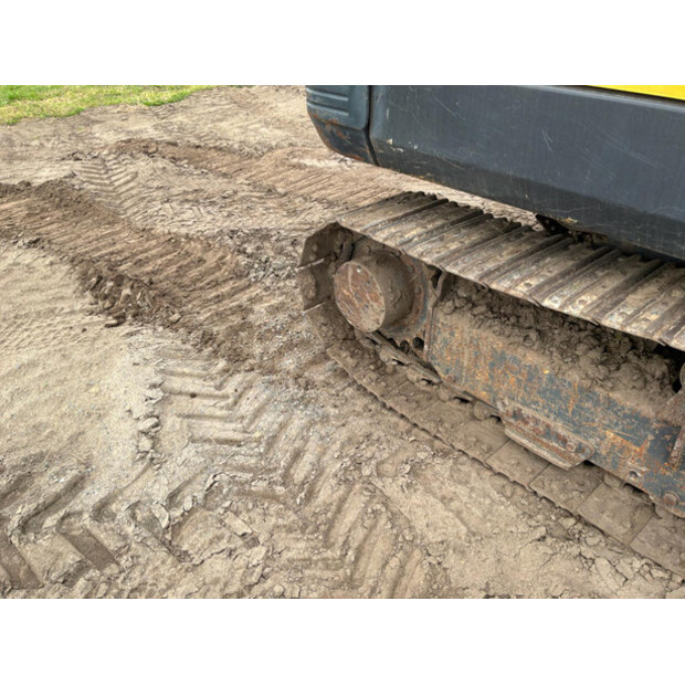 2016 New Holland E57C-48351501