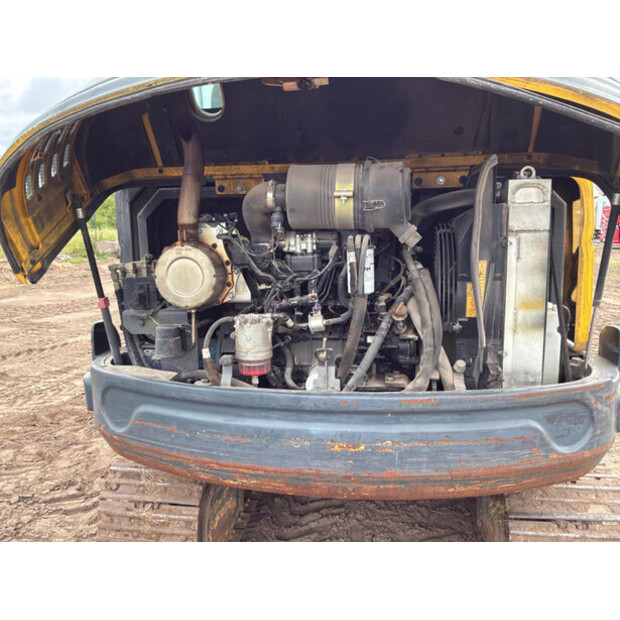 2016 New Holland E57C-48351504