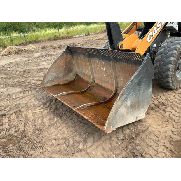 2019 CASE 321F-48351541