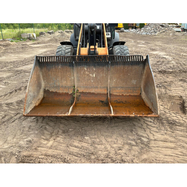 2019 CASE 321F-48351542