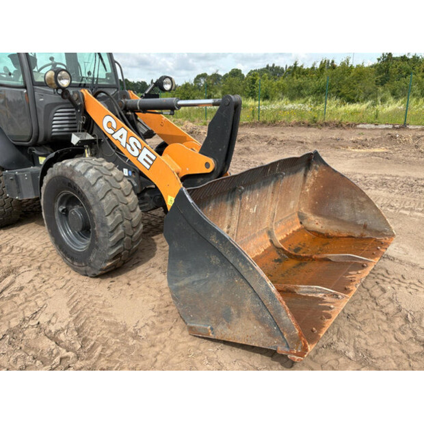 2019 CASE 321F-48351544