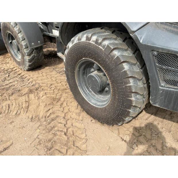 2019 CASE 321F-48351547