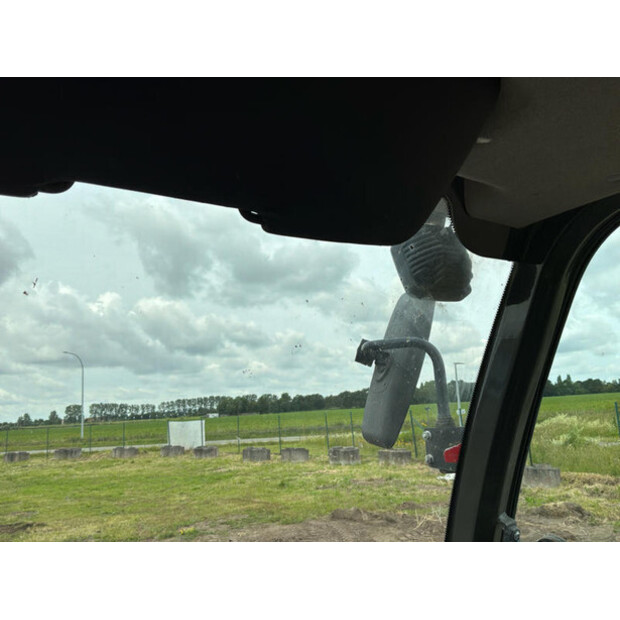 2019 CASE 321F-48351561