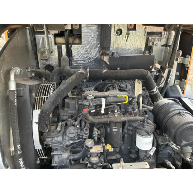 2019 CASE 321F-48351564