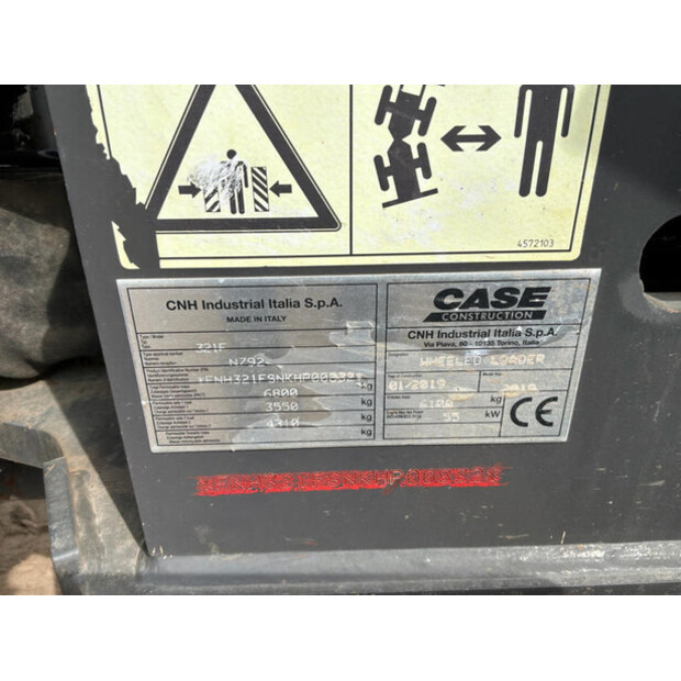 2019 CASE 321F-48351568