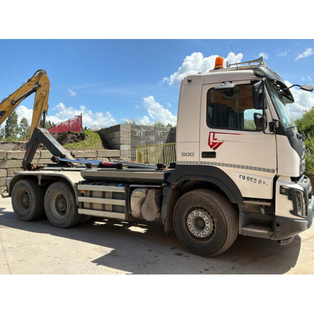 2017 Volvo FM-48351572