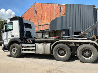 2017-volvo-fm-1470465-48351576