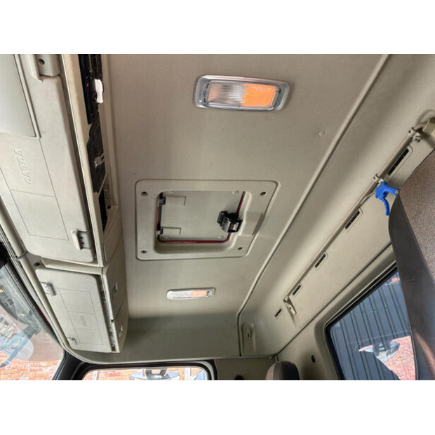 2017 Volvo FM-48351600